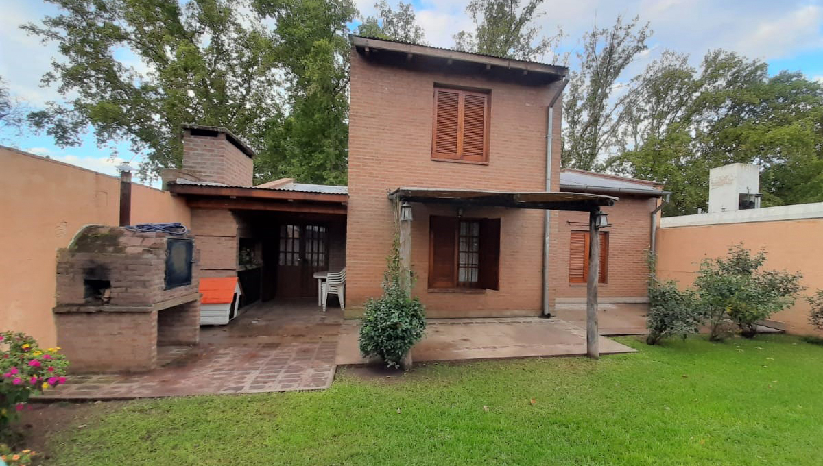 Casa 4 dormitorios Banda Norte