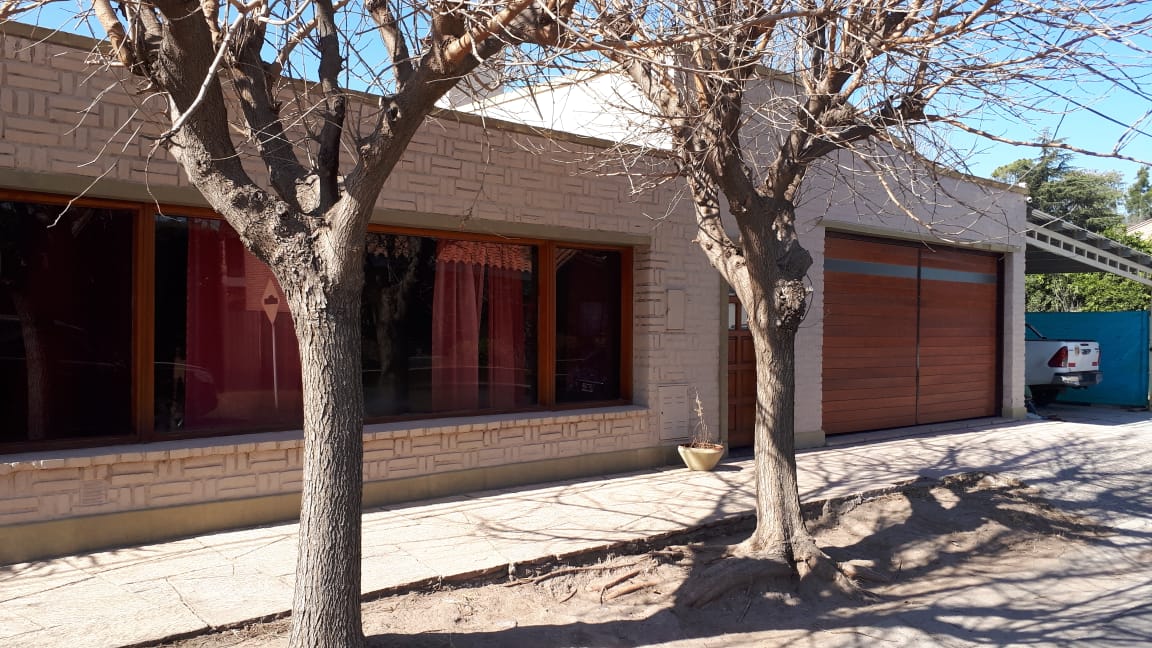 EN VENTA CASA EN Bº GOLF