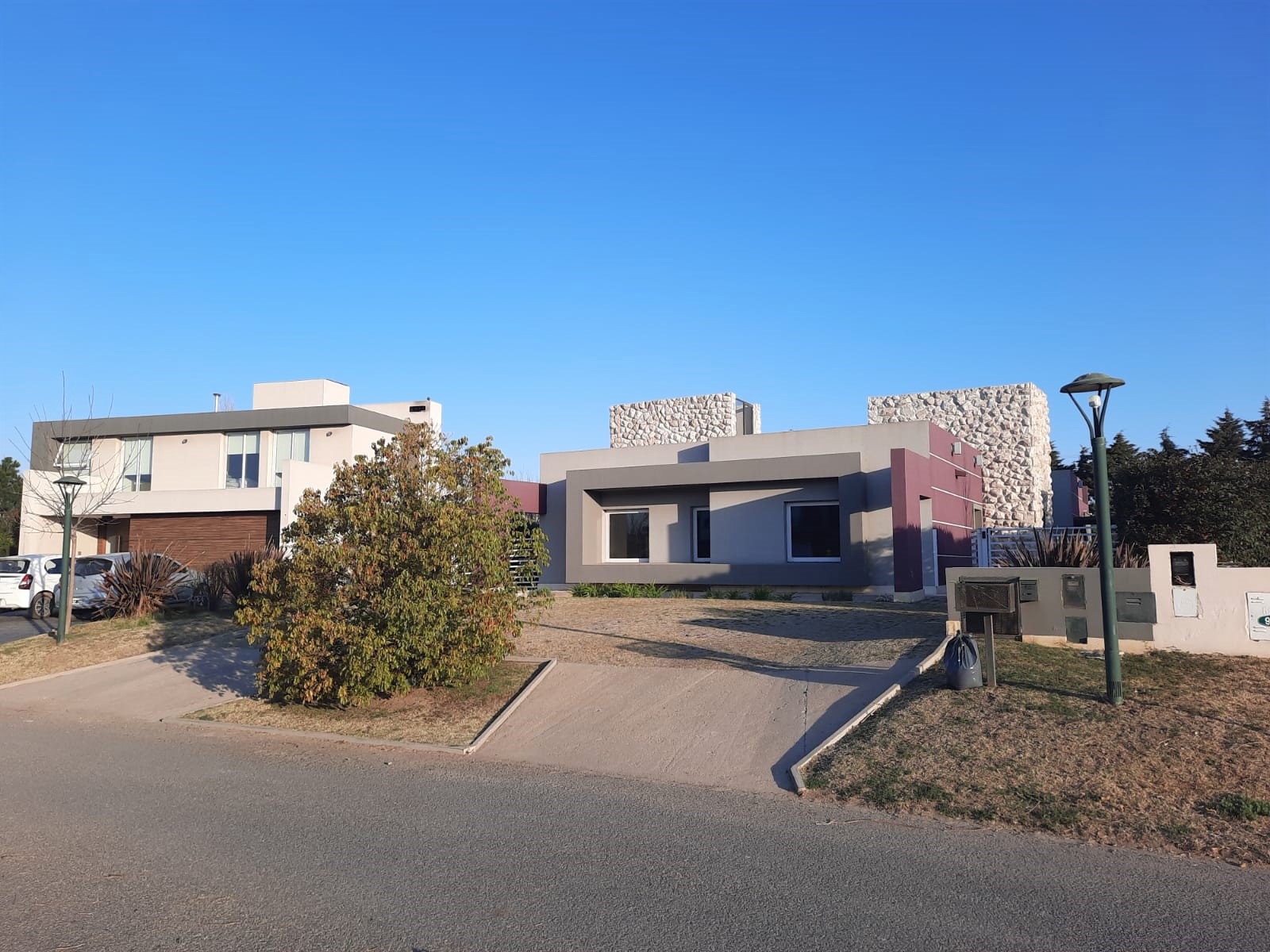 🏡 𝐄𝐍 𝐕𝐄𝐍𝐓𝐀 casa de categoria  3 dormitorios-🚩country san esteban