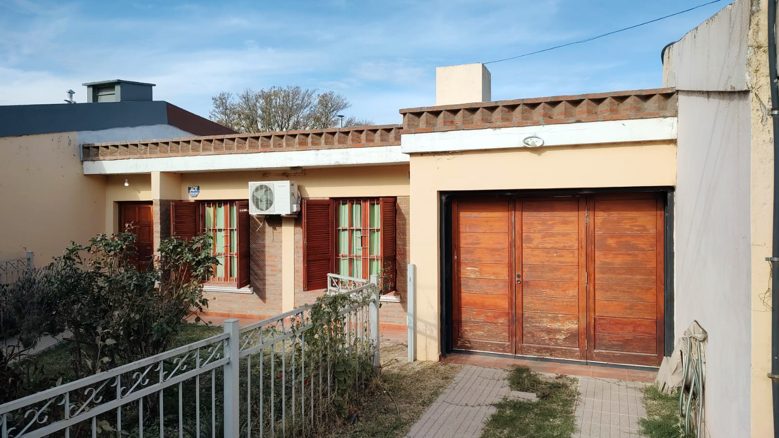 CASA 3 DORMITORIOS Banda Norte (Calle Víctor Hugo)